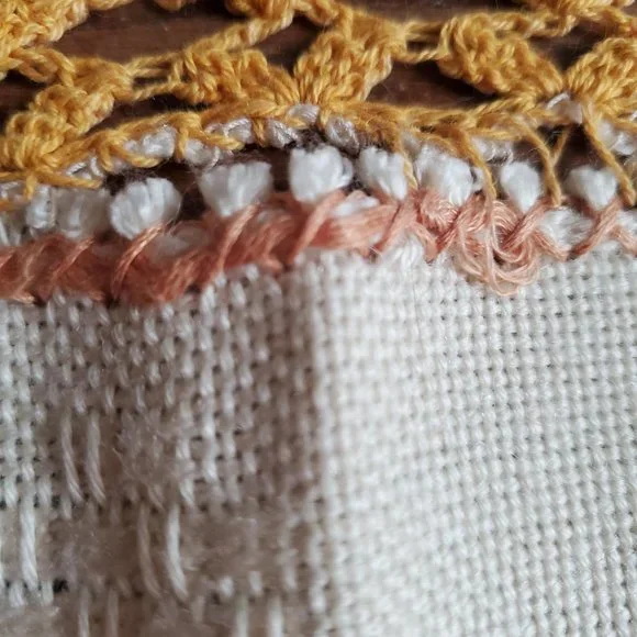 Square Tablecloth - Picture 4 of 4